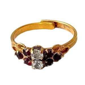 Vintage Sarah Coventry Elegant Gold Red Burgundy Gemstone Adjustable Ring 7-8